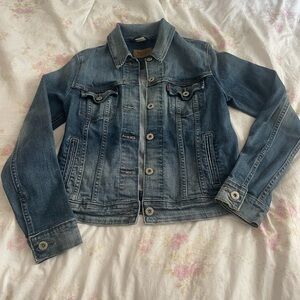 Classic Levi Denim Jacket
